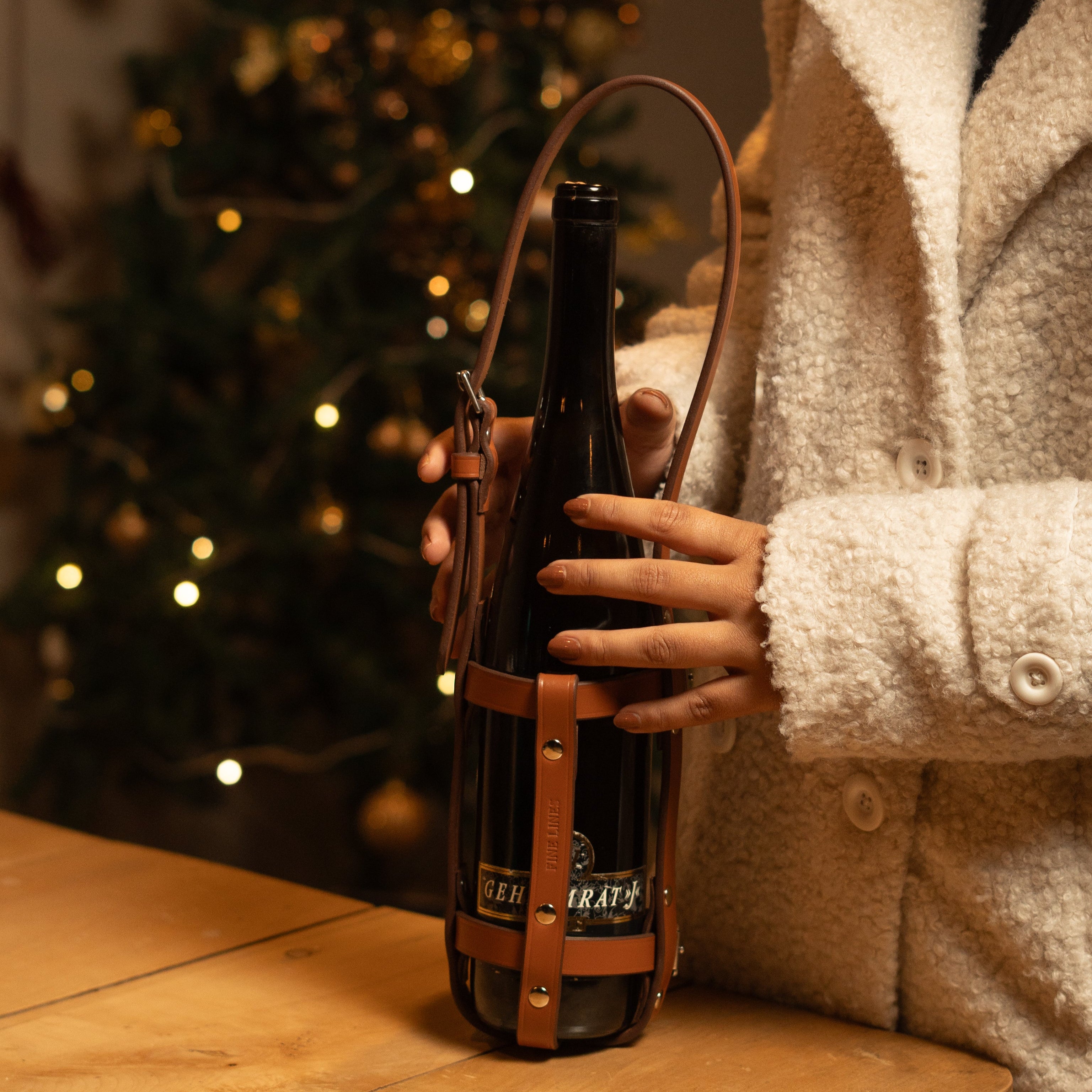 VIVELLA WINE BOTTLE HOLDER