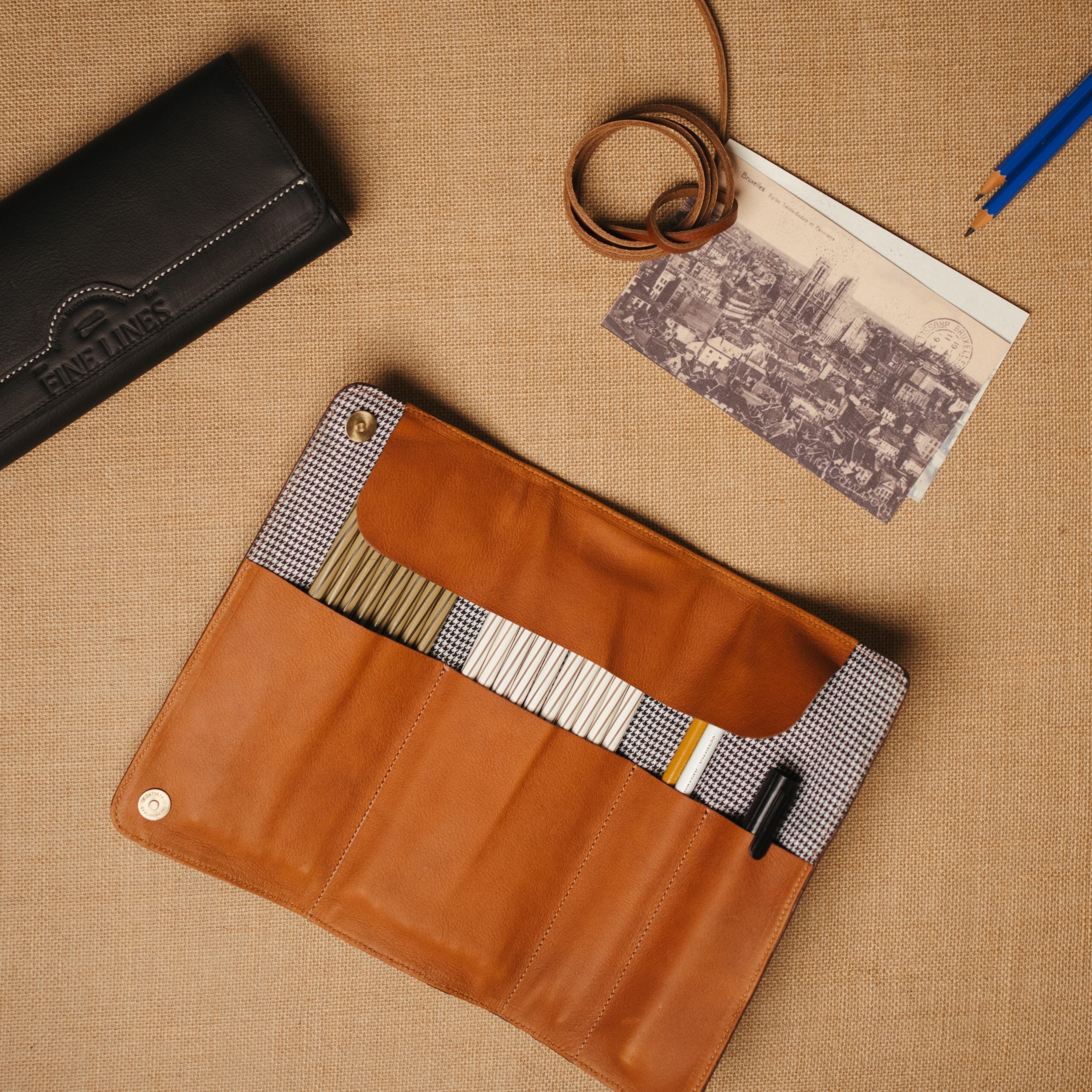 PETROVA PENCIL POUCH